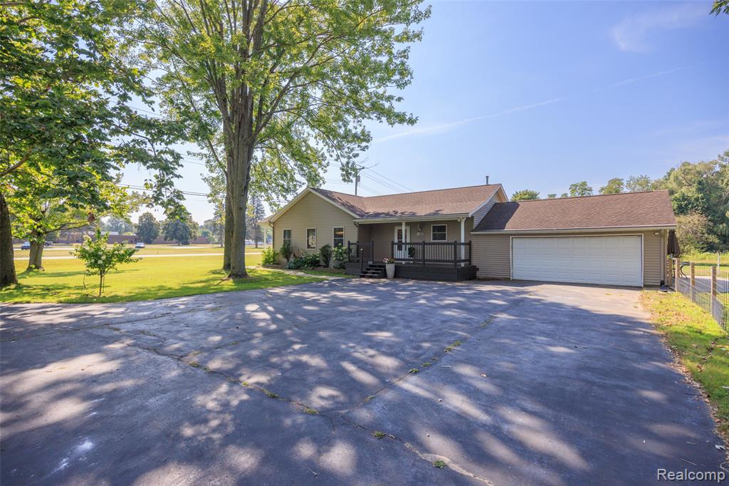 9188 Marsh Road Algonac, MI 48001 - Photo 4 of 36 Gallery Image 4