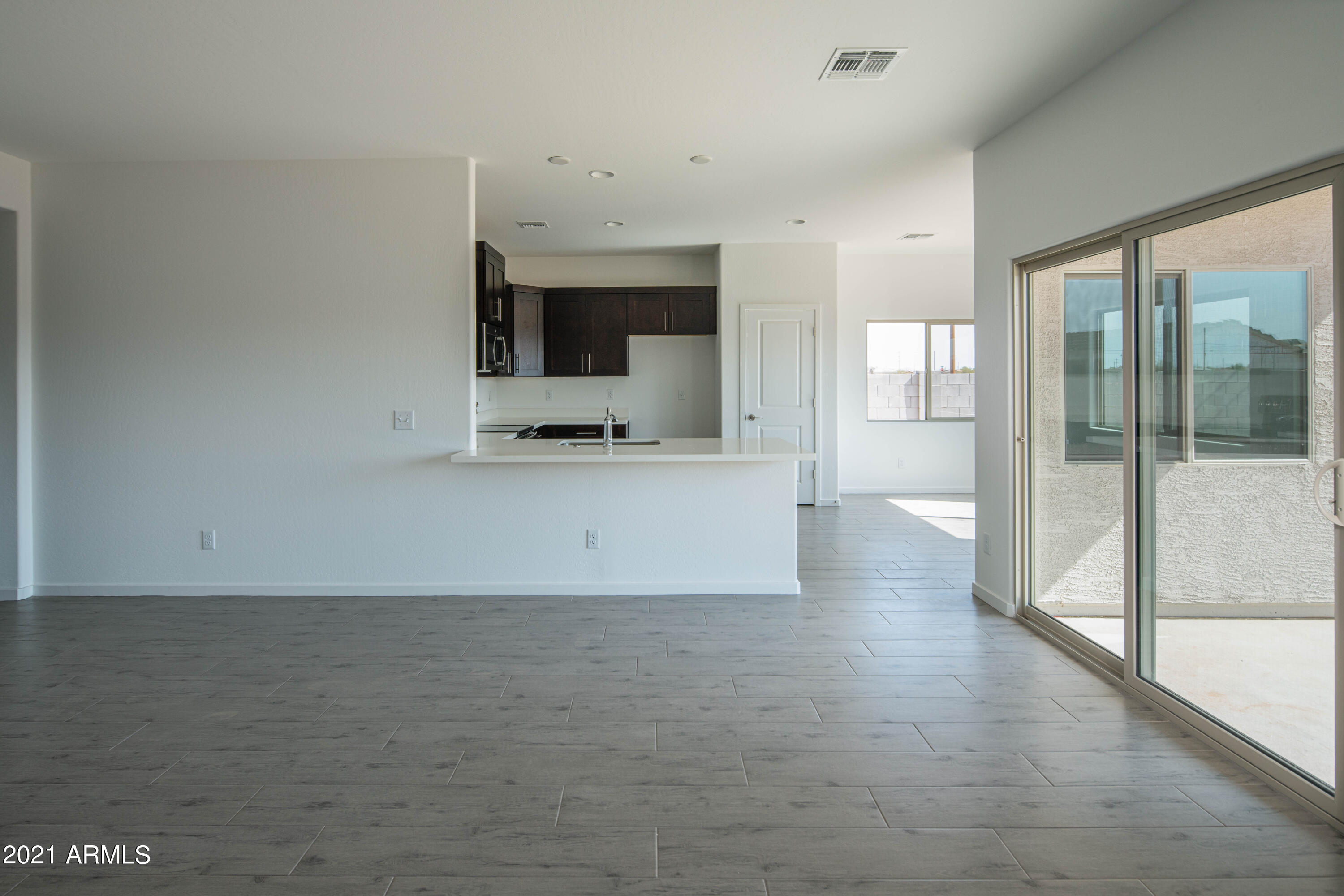 16828 West Baker Road Surprise, AZ 85387 - Photo 8 of 15 escd-12