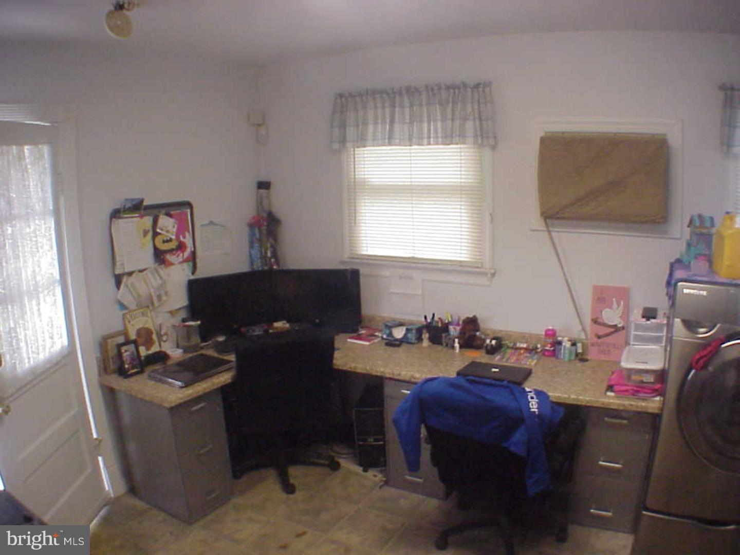 210 Hill Church Road Spring City, PA 19475 - Photo 5 of 6 Office / Study