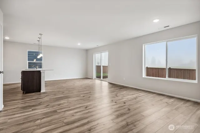 $489,990 | 1379 Salzer Crk Drive, Centralia, WA 98531