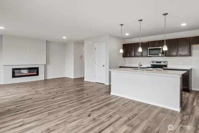 $489,990 | 1379 Salzer Crk Drive, Centralia, WA 98531