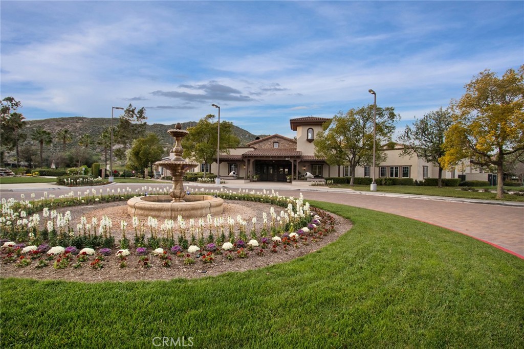 8172 Parry Drive Hemet, CA 92545 - Photo 26 of 41 Lodge entrance