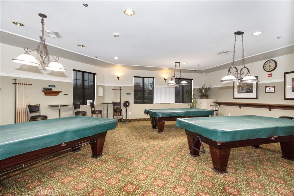 8172 Parry Drive Hemet, CA 92545 - Photo 29 of 41 Billhard hall