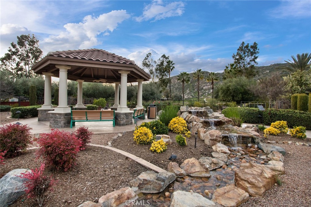 8172 Parry Drive Hemet, CA 92545 - Photo 37 of 41 Beautiful and serene astmosphere