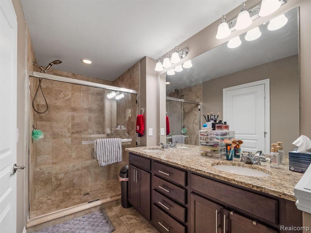 2665 Helmsdale Circle Rochester Hills, MI 48307 - Photo 26 of 33