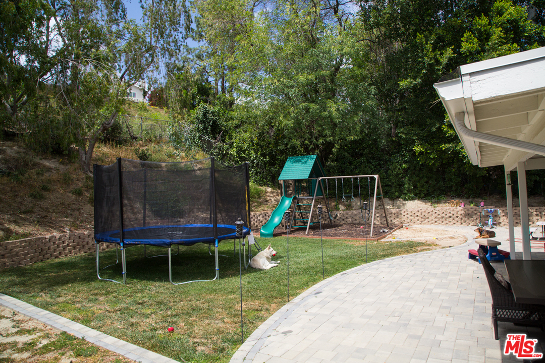 18881 Dylan Street Porter Ranch, CA 91326 - Photo 11 of 14 Gallery Image 11