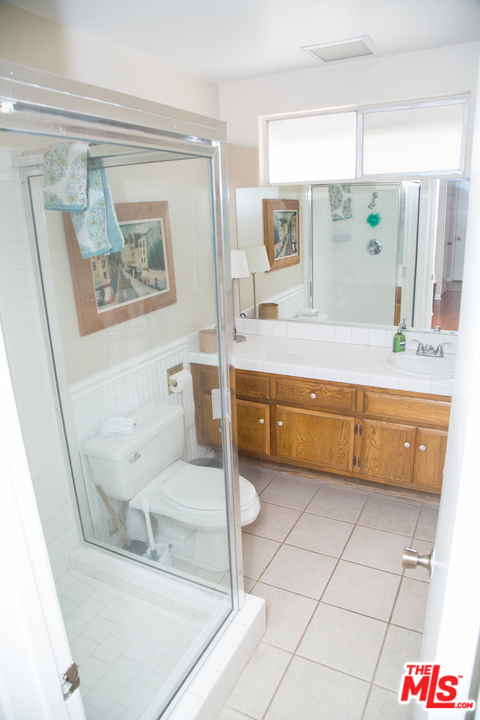 18881 Dylan Street Porter Ranch, CA 91326 - Photo 5 of 14 Gallery Image 5