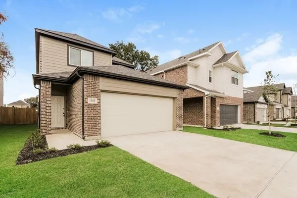 $1,965 | 1302 Jonah Lane, Ennis, TX 75119