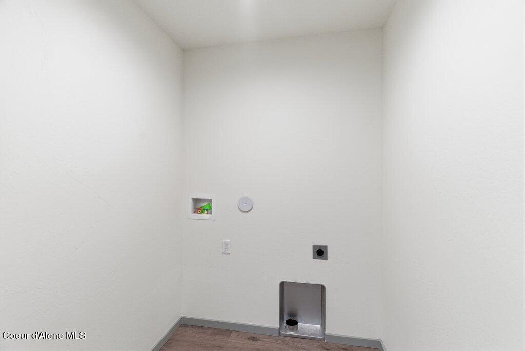 415 F Street Plummer, ID 83851 - Photo 19 of 32 Laundry/Mud Room