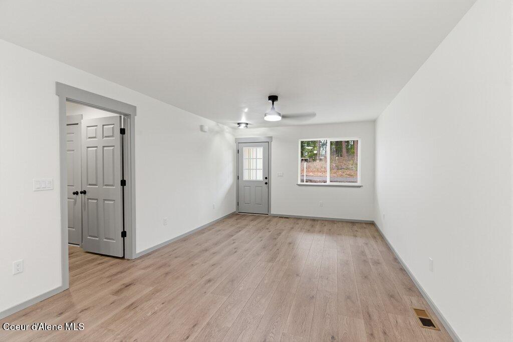 415 F Street Plummer, ID 83851 - Photo 4 of 32 Entry