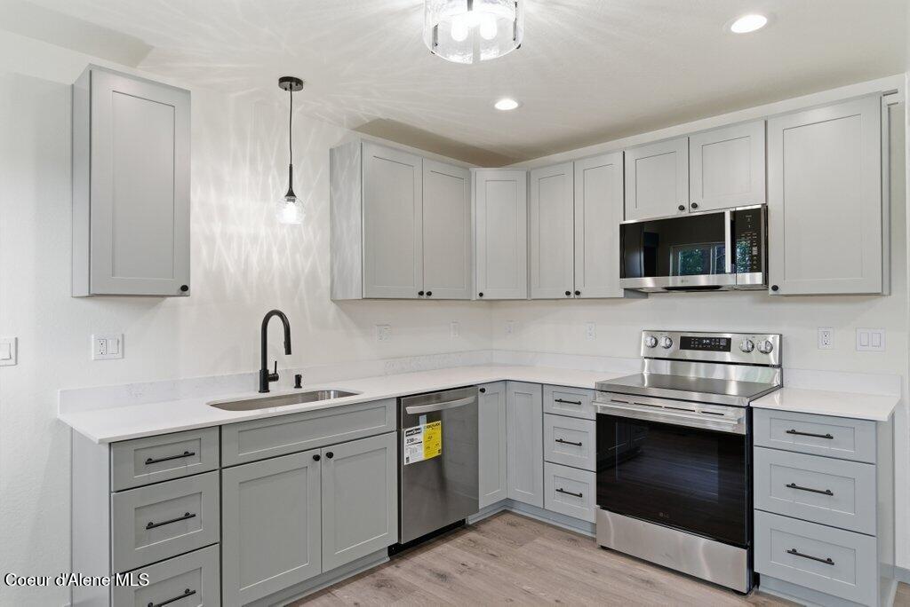 415 F Street Plummer, ID 83851 - Photo 8 of 32 Kitchen