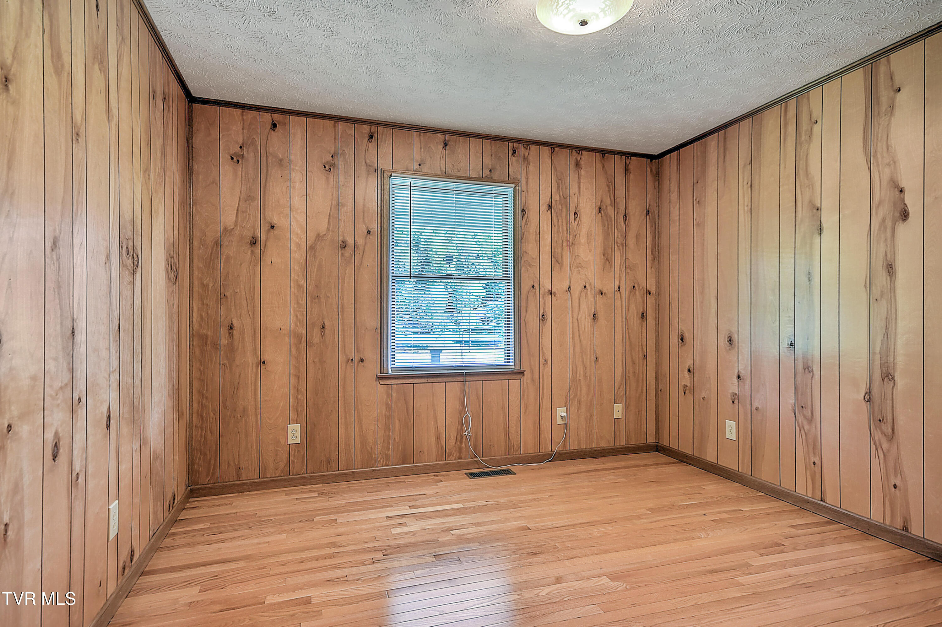 1686 Rock Springs Road Kingsport, TN 37664 - Photo 19 of 41 1686 Rock Springs EH-19
