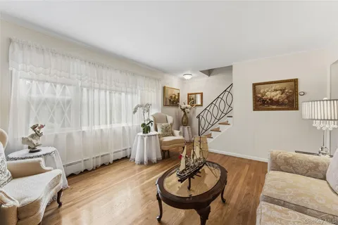 $799,000 | 162 Midland Avenue, Yonkers, NY 10705