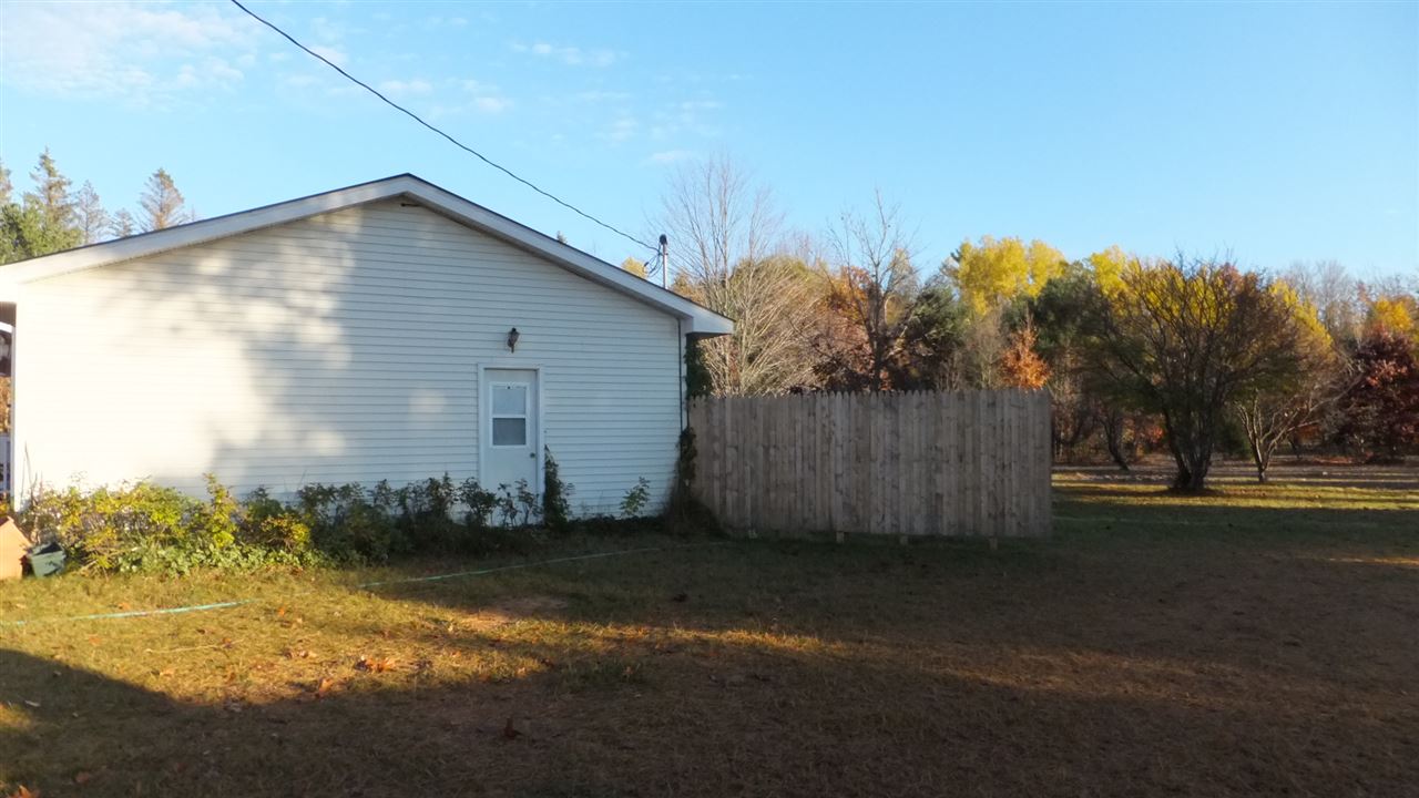 11307 Diamond Park Road Interlochen, MI 49643 - Photo 22 of 30 1840506-21.JPG