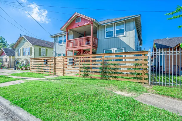 $1,000 | 7320 Capitol Street, Unit 4, Houston, TX 77011