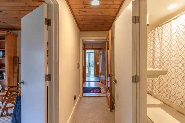 $850,000 | 260 Mansfield Lane, Londonderry, VT 05148