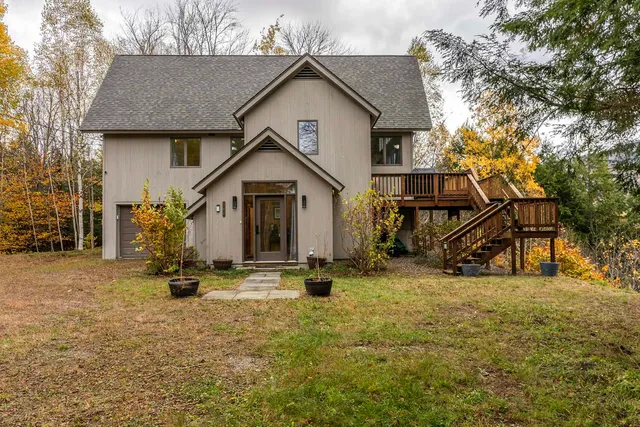 $850,000 | 260 Mansfield Lane, Londonderry, VT 05148
