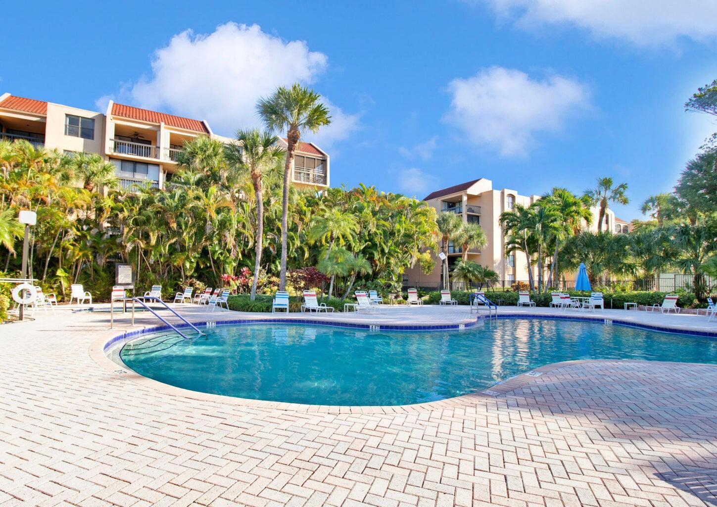 955 Dotterel Road Delray Beach, FL 33444 - Photo 47 of 60 43