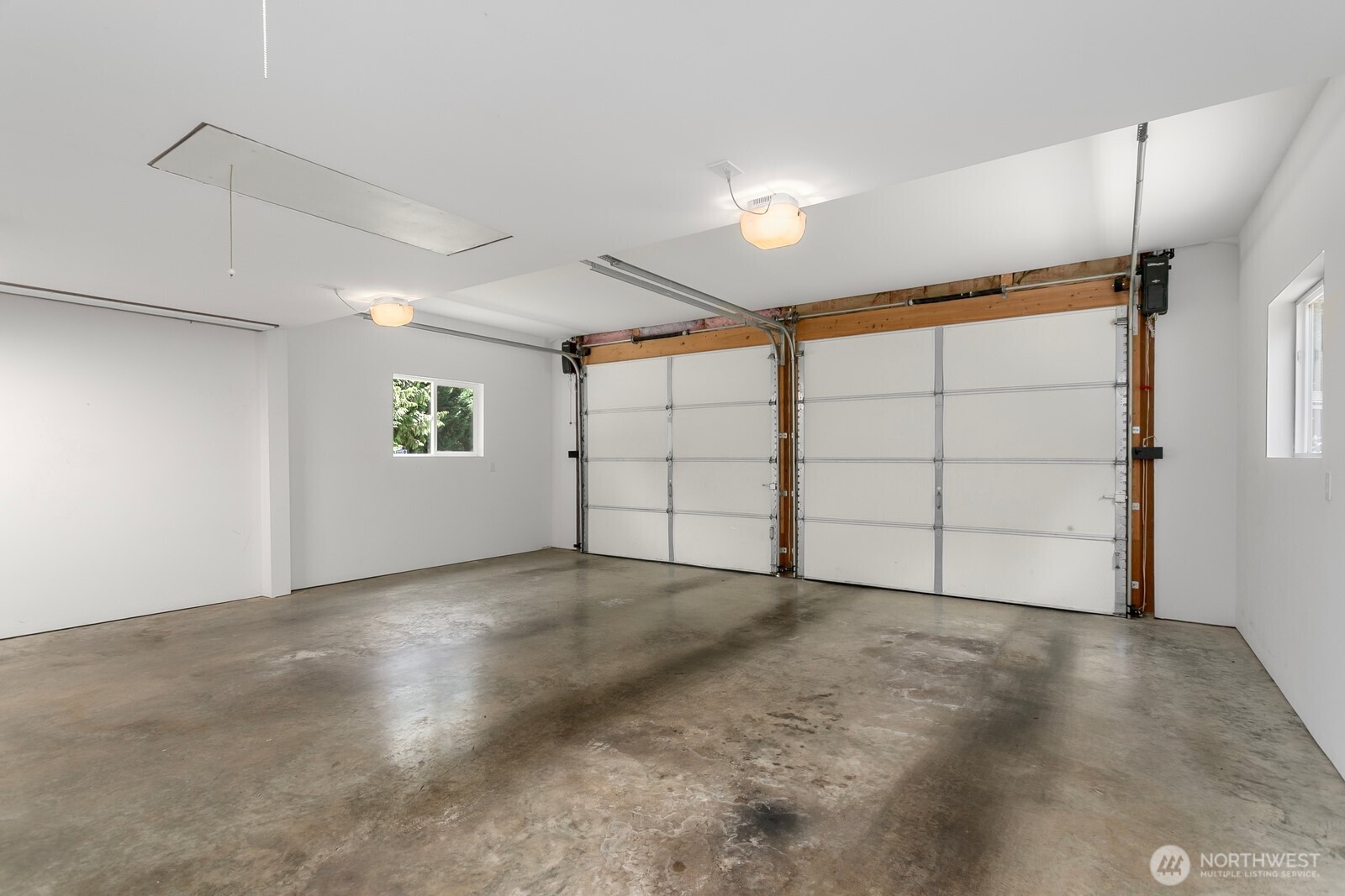 24020 Southeast 202nd Street Maple Valley, WA 98038 - Photo 23 of 39