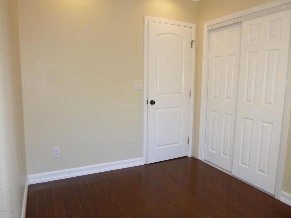 770 West Altadena Drive Altadena, CA 91001 - Photo 20 of 24 P1040063