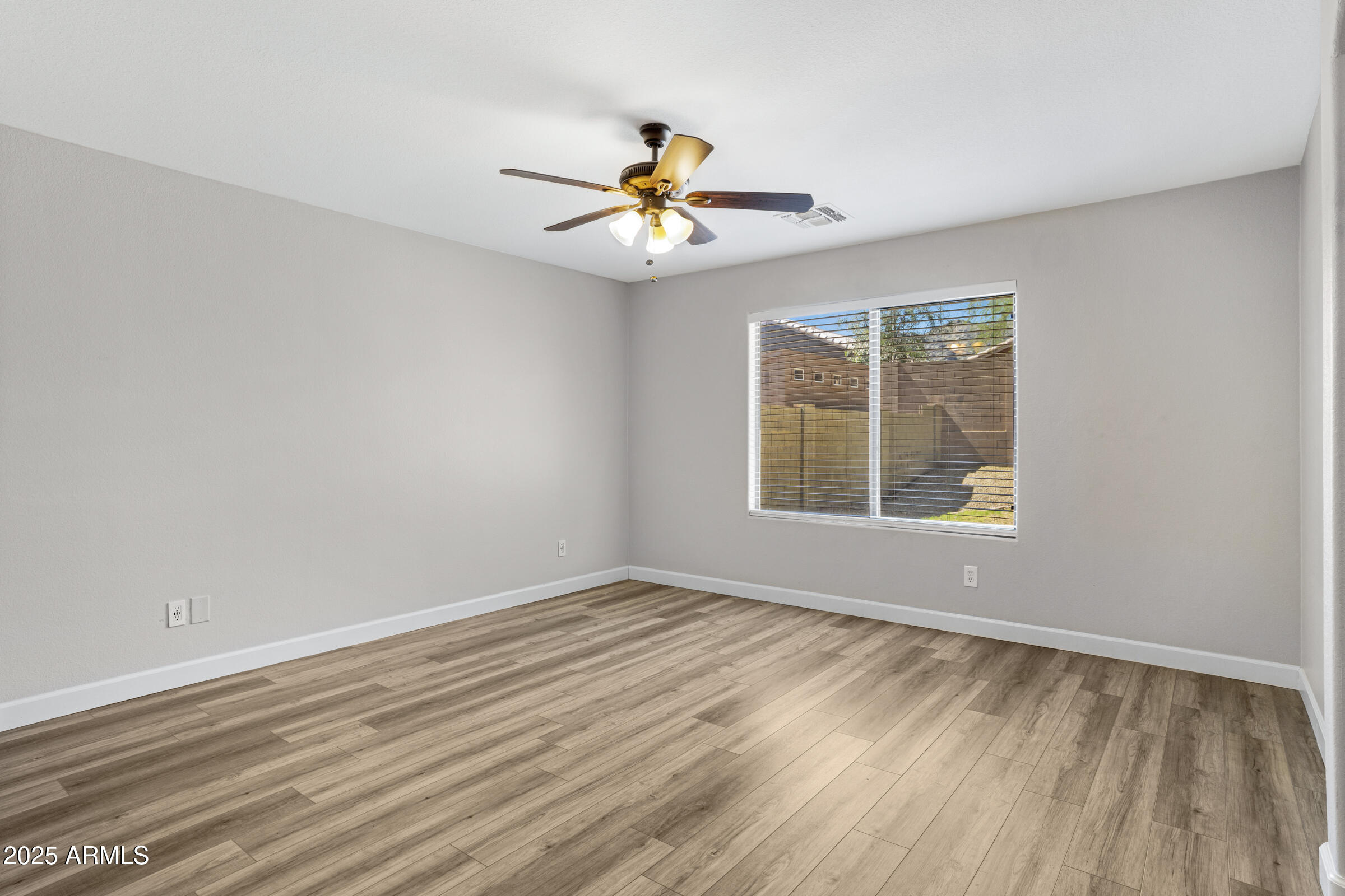 2625 East Beverly Road Phoenix, AZ 85042 - Photo 24 of 53 2625 E Beverly Rd-21