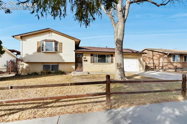 $290,000 | 1025 Rainier Drive, Colorado Springs, CO 80910