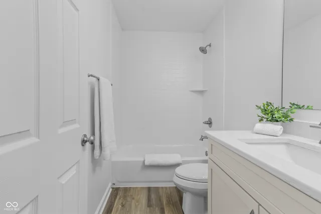 $289,900 | 12517 Timber Creek Drive, Unit 11, Carmel, IN 46032