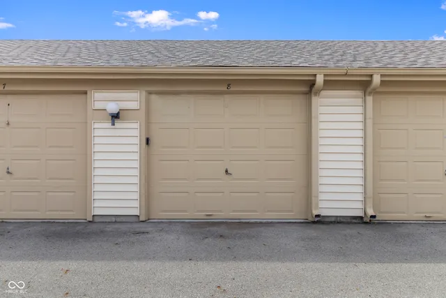 $289,900 | 12517 Timber Creek Drive, Unit 11, Carmel, IN 46032