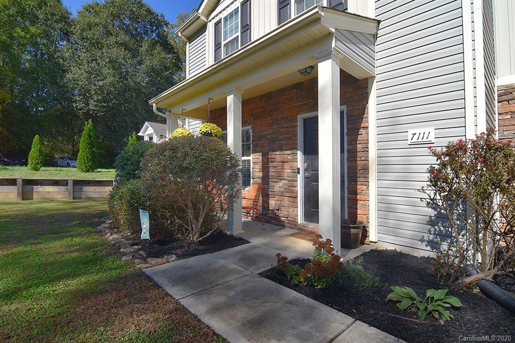 7111 Ramsgate Road Charlotte, NC 28270 - Photo 3 of 36