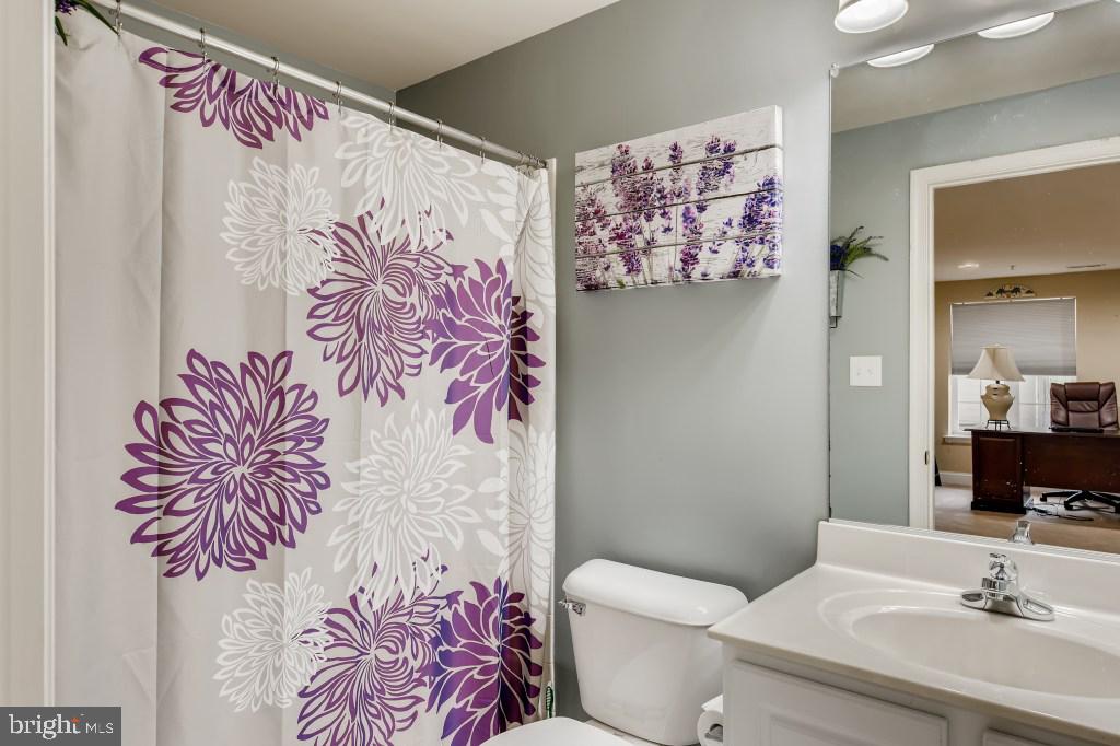 558 Callander Way Abingdon, MD 21009 - Photo 18 of 25 Lower level bathroom