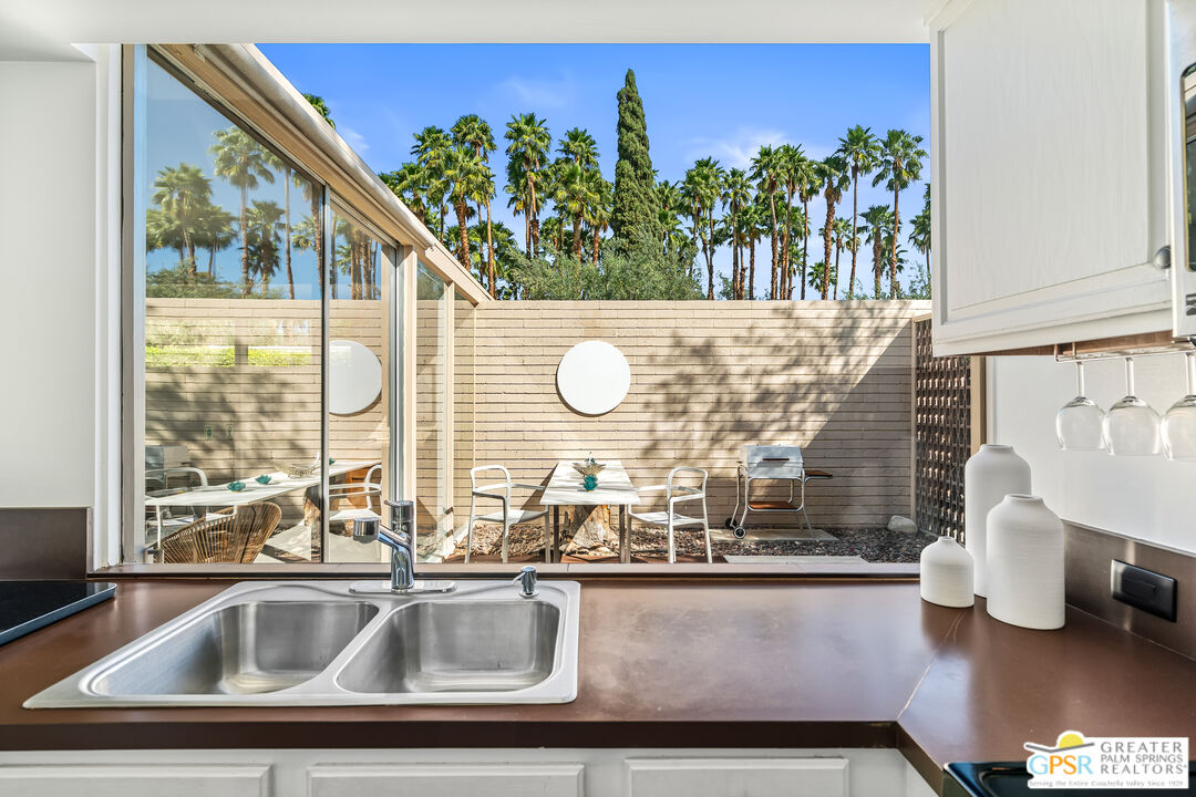 360 Cabrillo Road, Unit 218 Palm Springs, CA 92262 - Photo 15 of 55