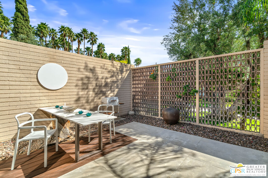 360 Cabrillo Road, Unit 218 Palm Springs, CA 92262 - Photo 17 of 55