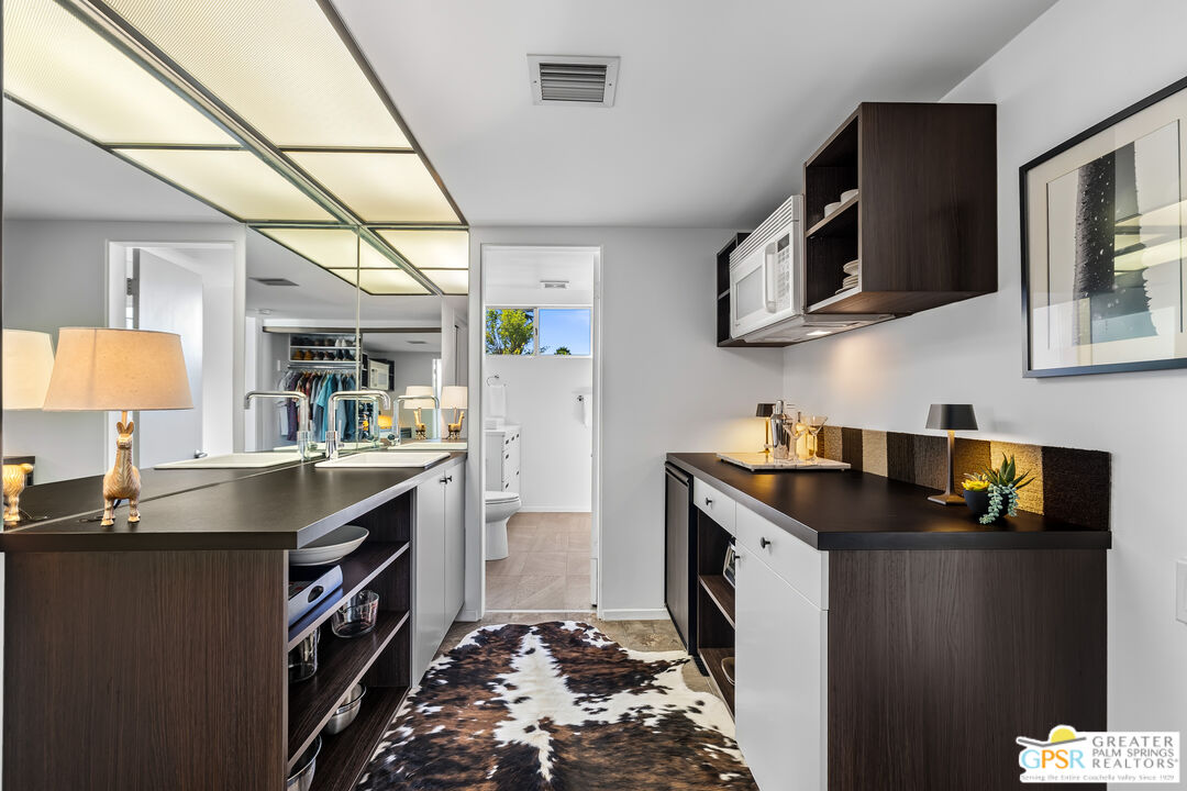 360 Cabrillo Road, Unit 218 Palm Springs, CA 92262 - Photo 29 of 55