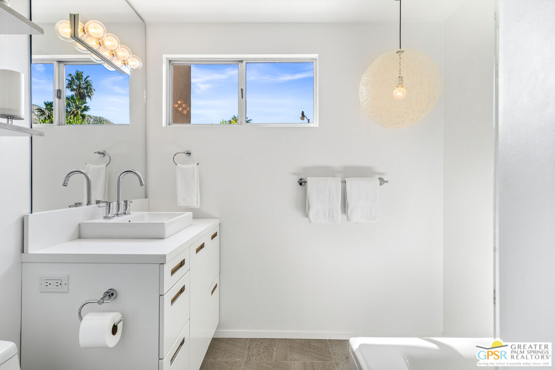 360 Cabrillo Road, Unit 218 Palm Springs, CA 92262 - Photo 31 of 55