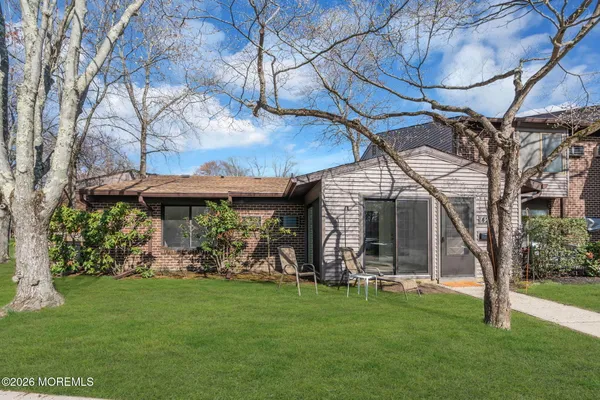 $3,475 | 42 Lexington Court, Red Bank, NJ 07701