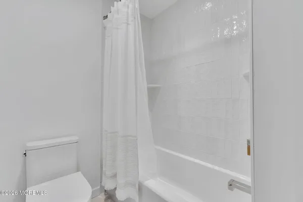 $3,475 | 42 Lexington Court, Red Bank, NJ 07701