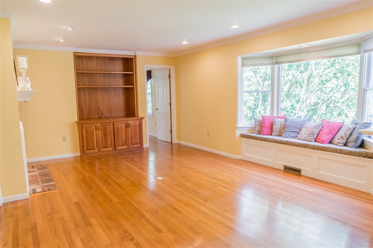 2 Dalkeith Road Hollis, NH 03049 - Photo 11 of 40