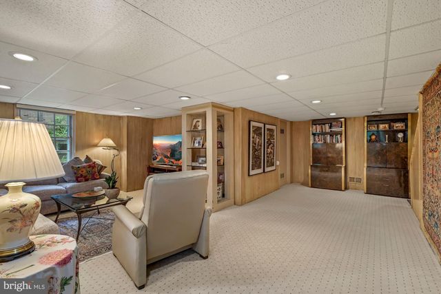 $1,150,000 | 8505 Scarboro Court, Potomac, MD 20854