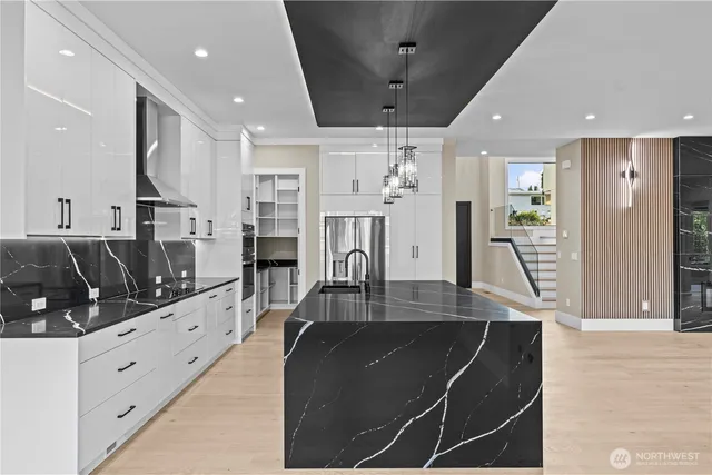 $1,595,000 | 20921 1st Place South, Des Moines, WA 98198