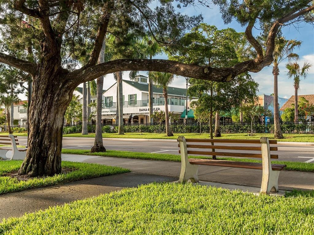 317 Hillview Road Venice, FL 34293 - Photo 40 of 69 Gallery Image 40