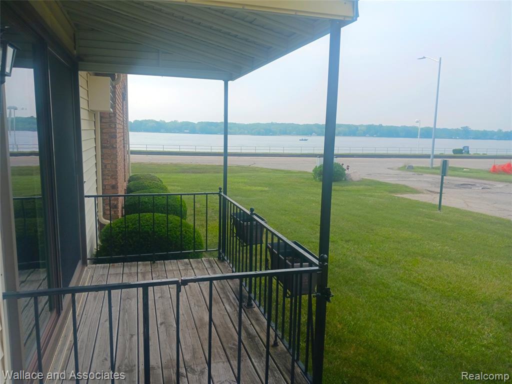 1900 River Road Road, Unit 2 Marysville, MI 48040 - Photo 3 of 24 Gallery Image 3