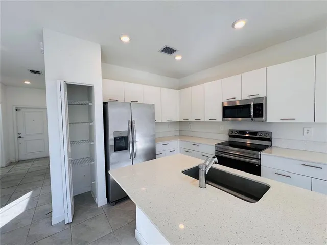 $3,600 | 2437 Northwest 131st Street, Unit 2437, Miami, FL 33167