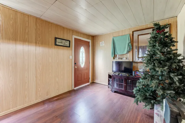 $265,000 | 316 Hickman Lane, Angleton, TX 77515