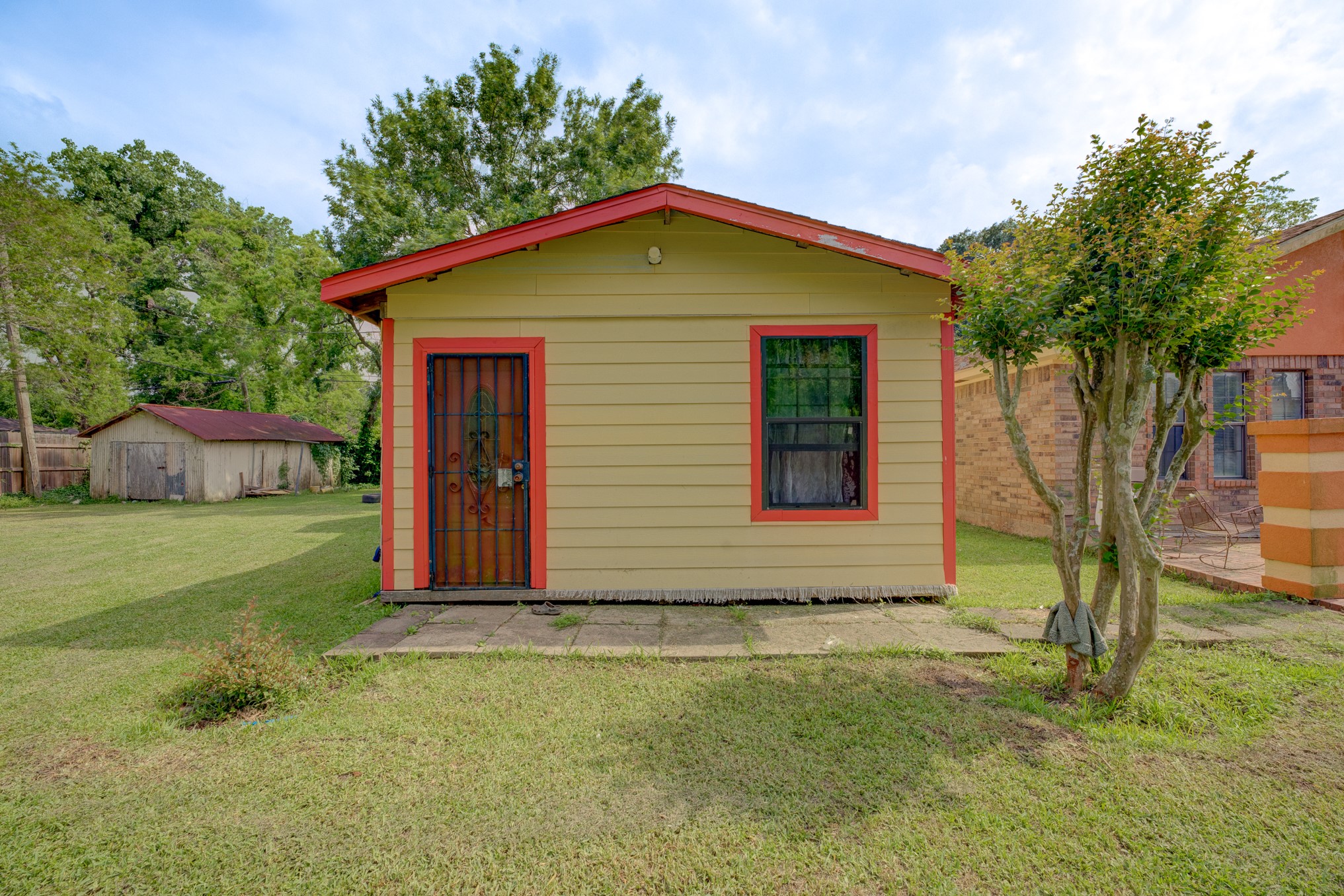 316 Hickman Lane Angleton, TX 77515 - Photo 45 of 48 front view of house with a yard