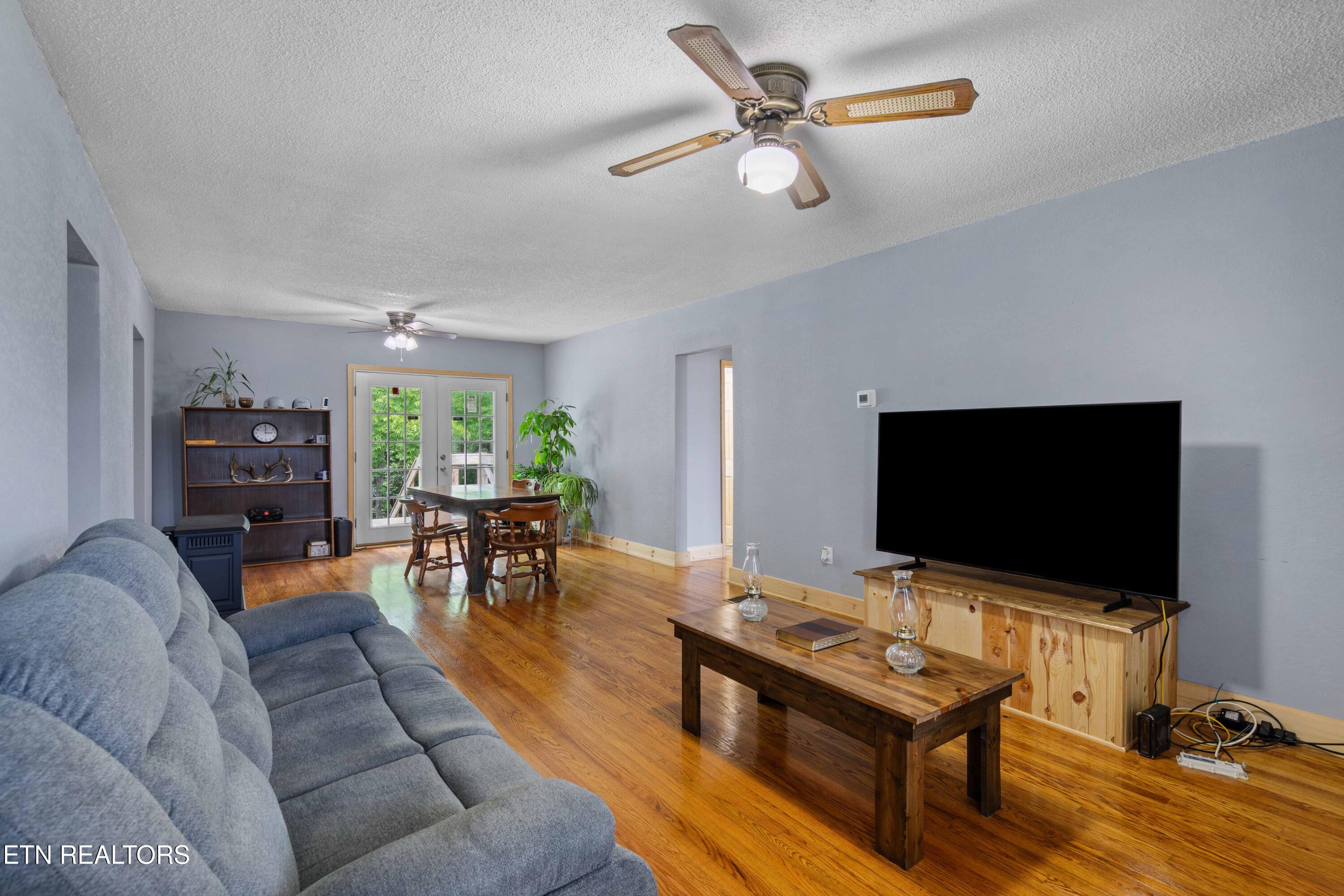 2473 Long Hollow Road La Follette, TN 37766 - Photo 5 of 41 030A4694