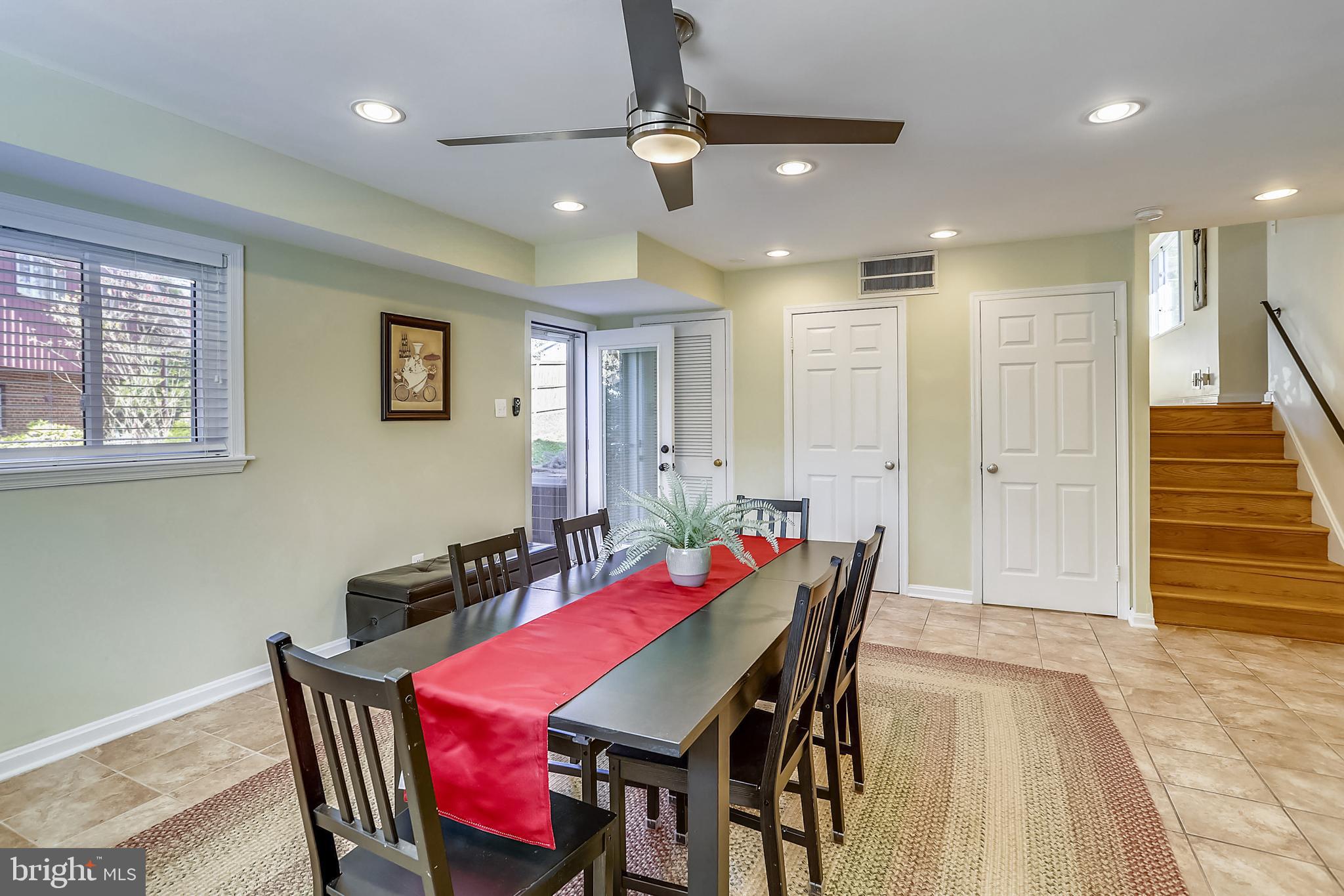 11309 College View Drive Silver Spring, MD 20902 - Photo 16 of 34 Natural light from every angle