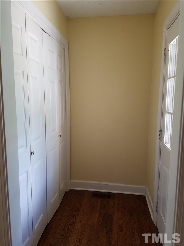 2512 Westham Place Raleigh, NC 27604 - Photo 8 of 22