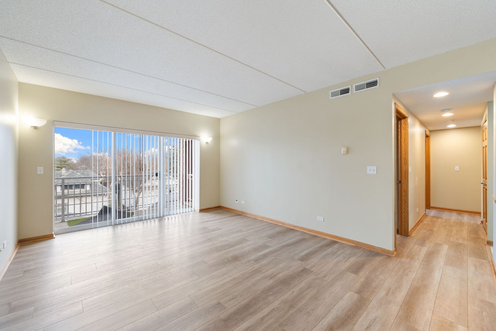 6559 West George Street, Unit 309 Chicago, IL 60634 - Photo 5 of 22