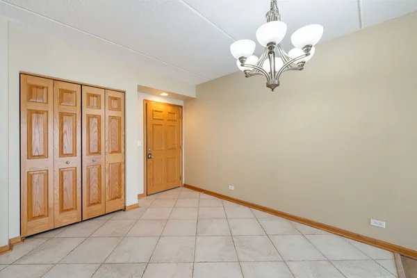 $290,000 | 6559 West George Street, Unit 309, Chicago, IL 60634
