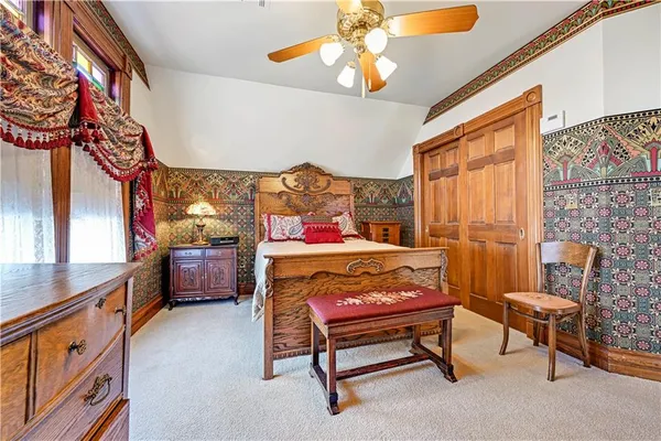 $464,950 | 401 South Harrison Street, Olathe, KS 66061